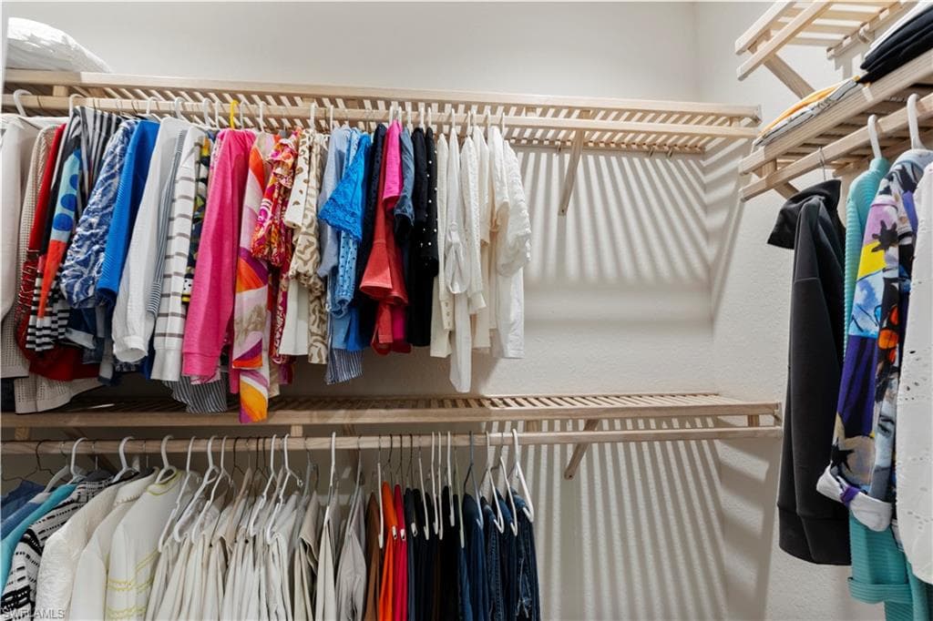 10102 Palazzo DR-15