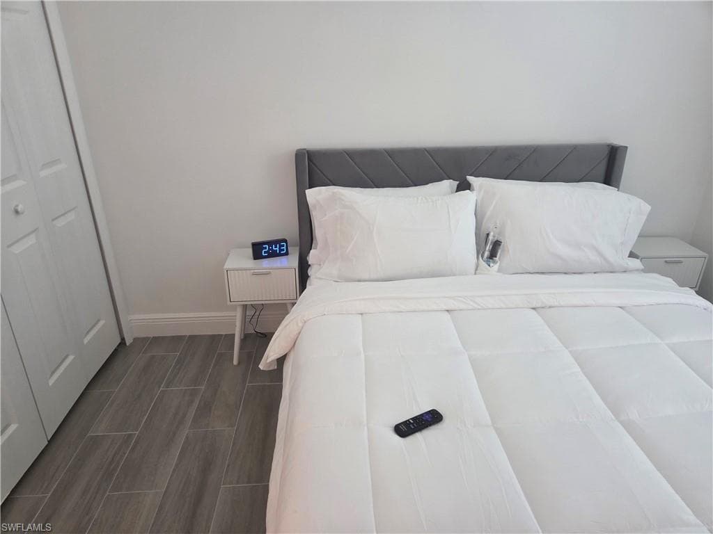 2156 Edison AVE-10