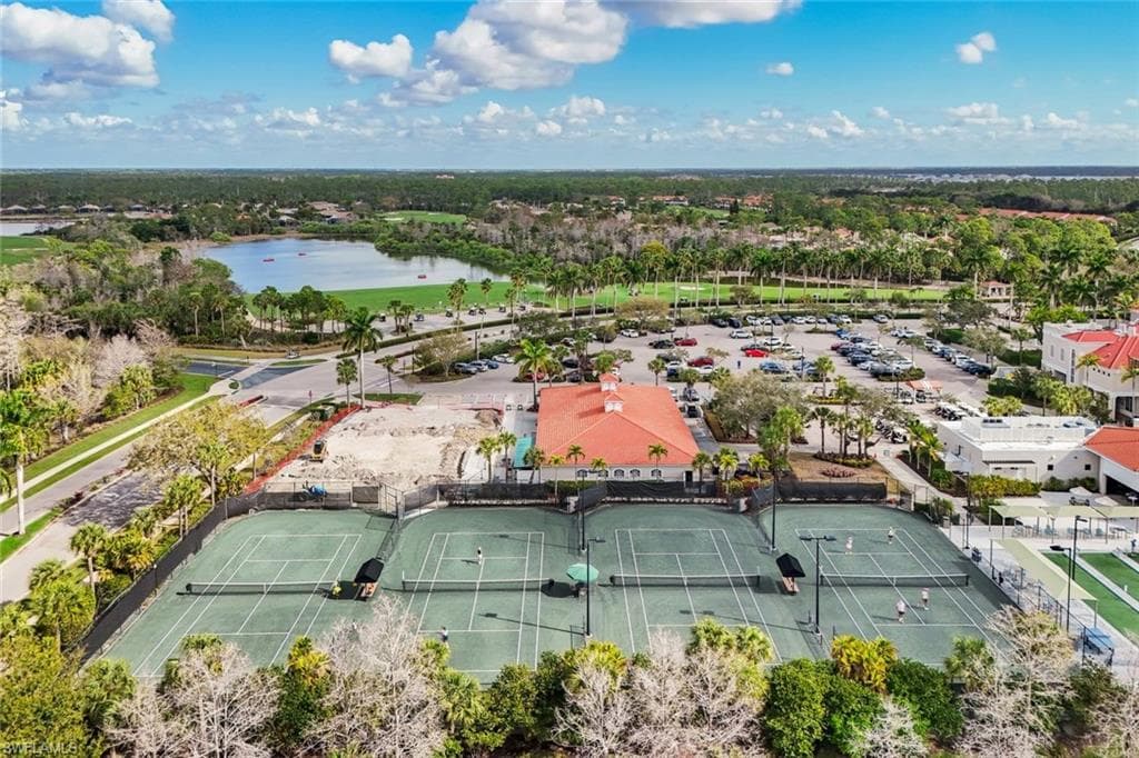 4843 Hampshire CT 105-29