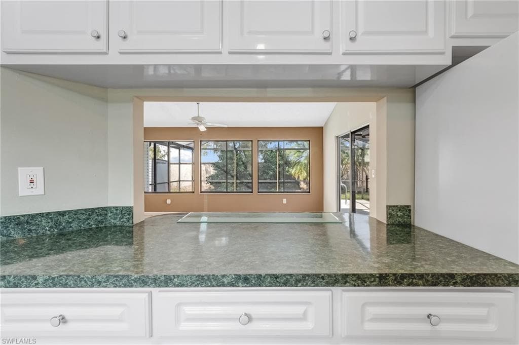 5581 Longleaf DR-5