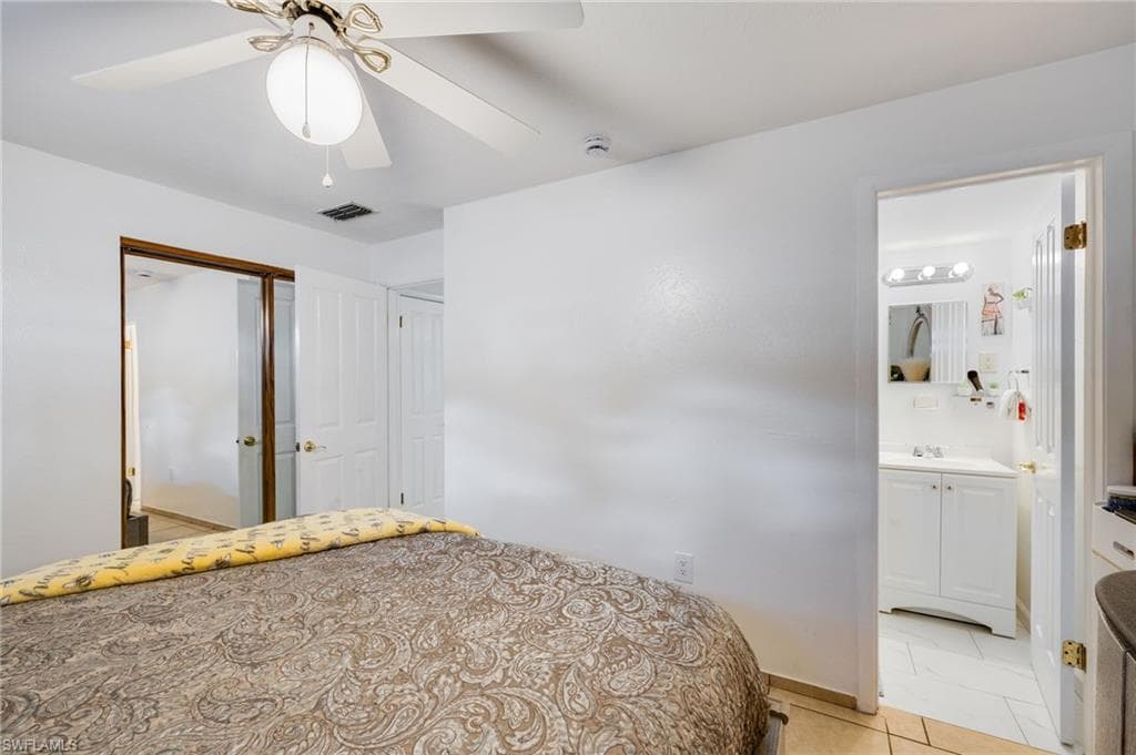 1652 Jamestown CT-10