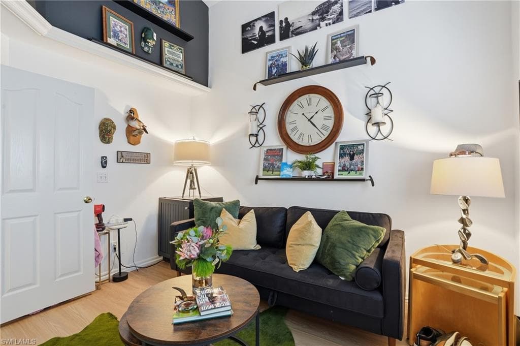 5320 Whitten DR 46-22