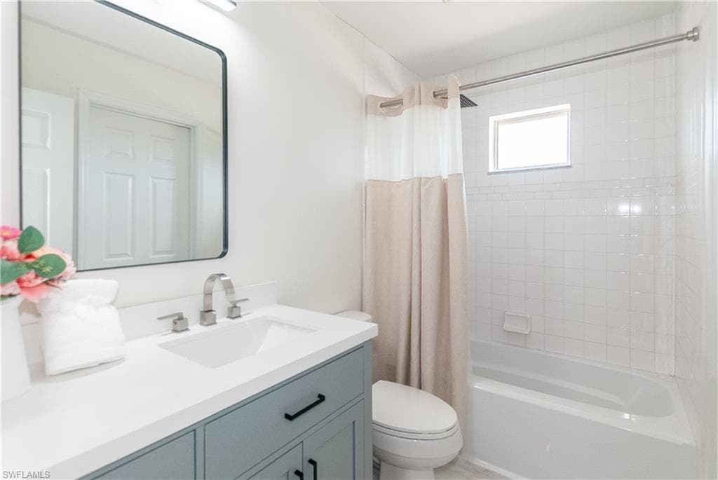 1060 Cooper DR-5