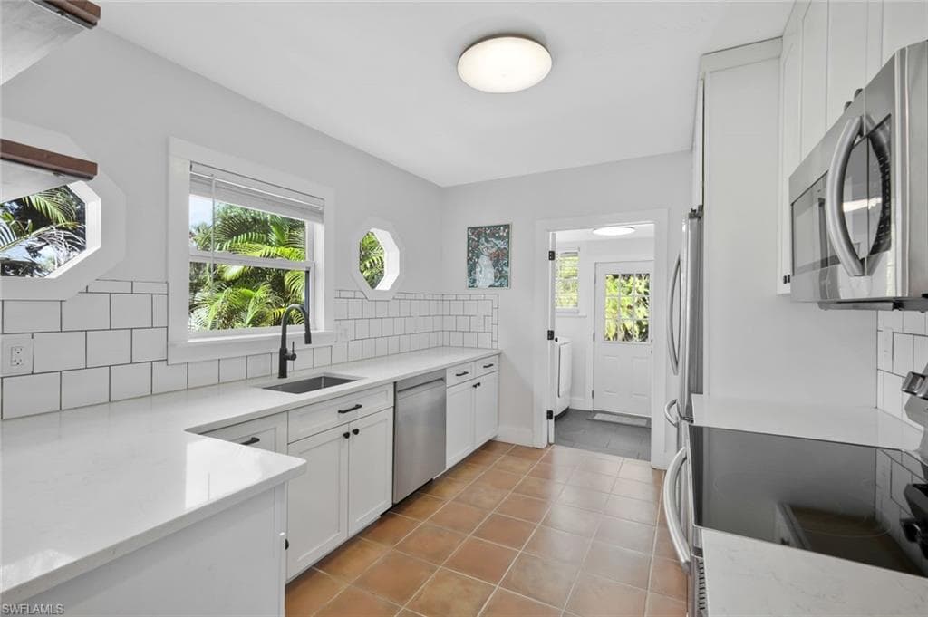 2723 Second ST-9