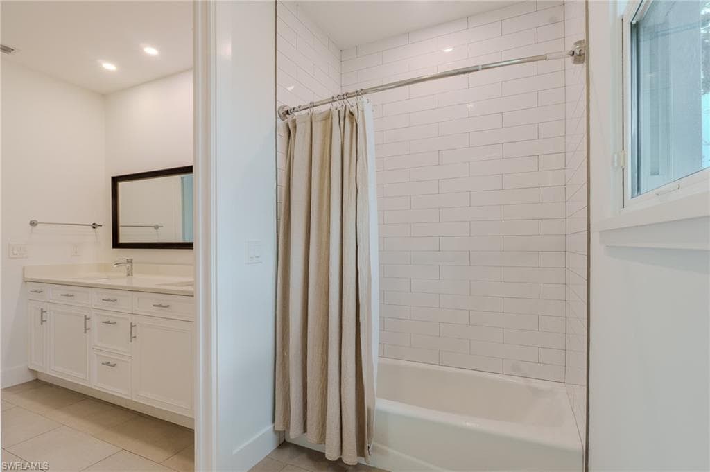 1075 Frank Whiteman BLVD-38
