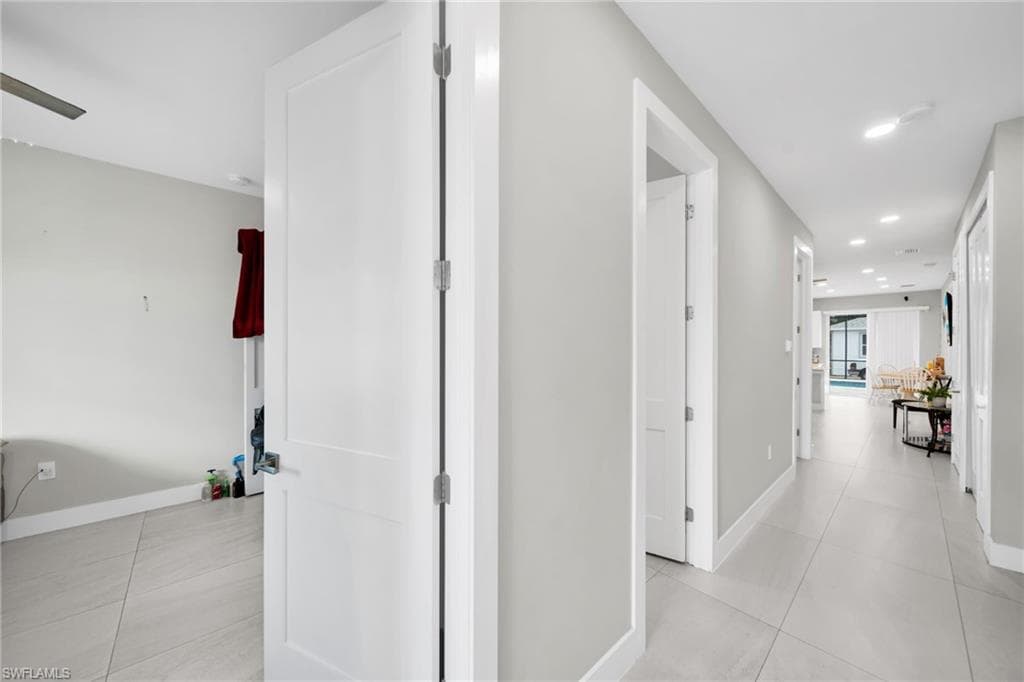 26951 N RIVERSIDE DR-6