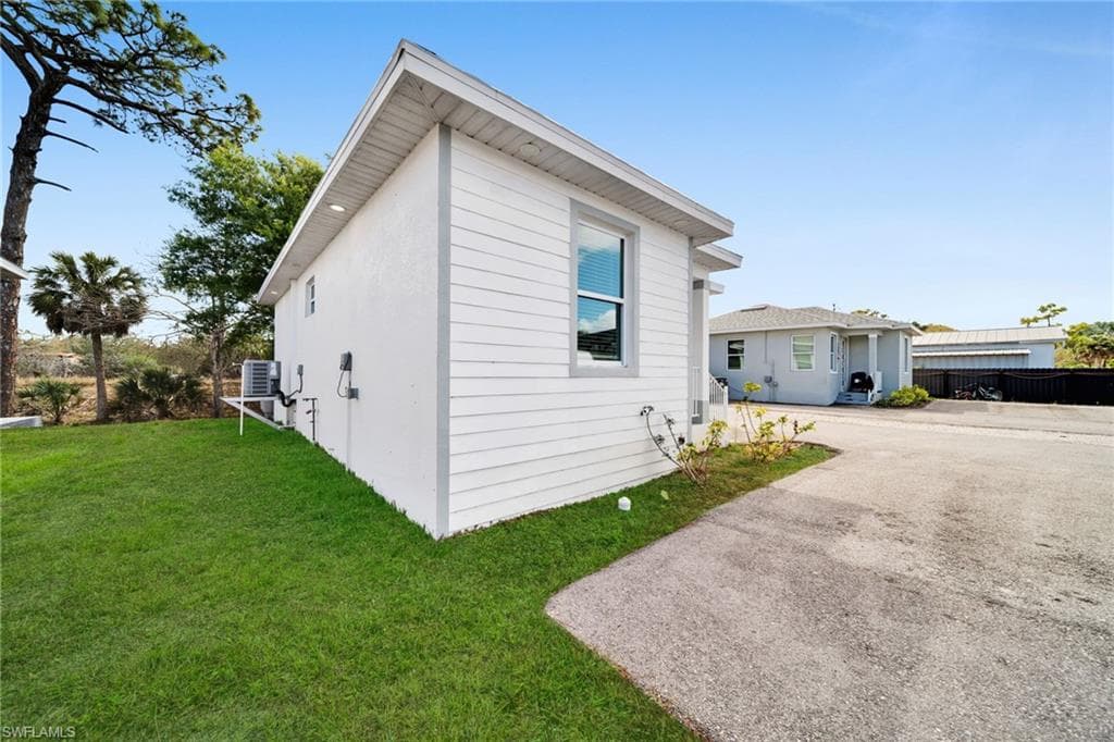 26951 N RIVERSIDE DR-4