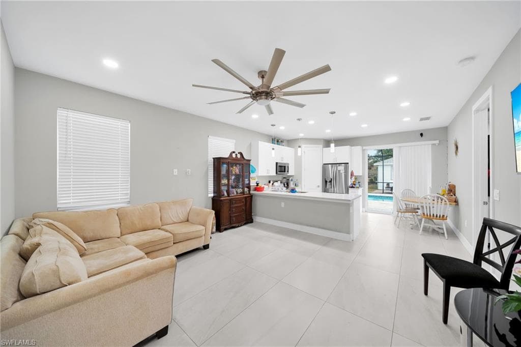 26961 N RIVERSIDE DR-25