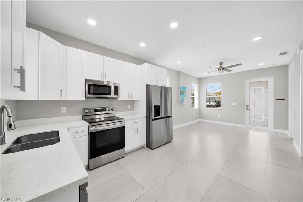 26961 N RIVERSIDE DR-31