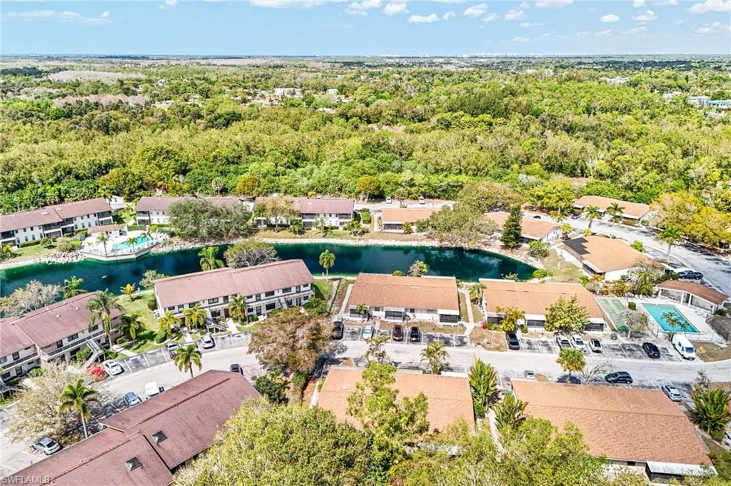5322 Treetops DR I-12