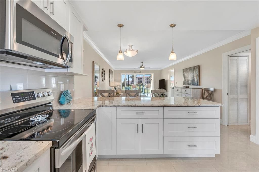 9 High Point CIR N 203-8
