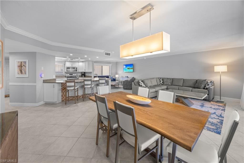 1401 Middle Gulf DR 305R-12