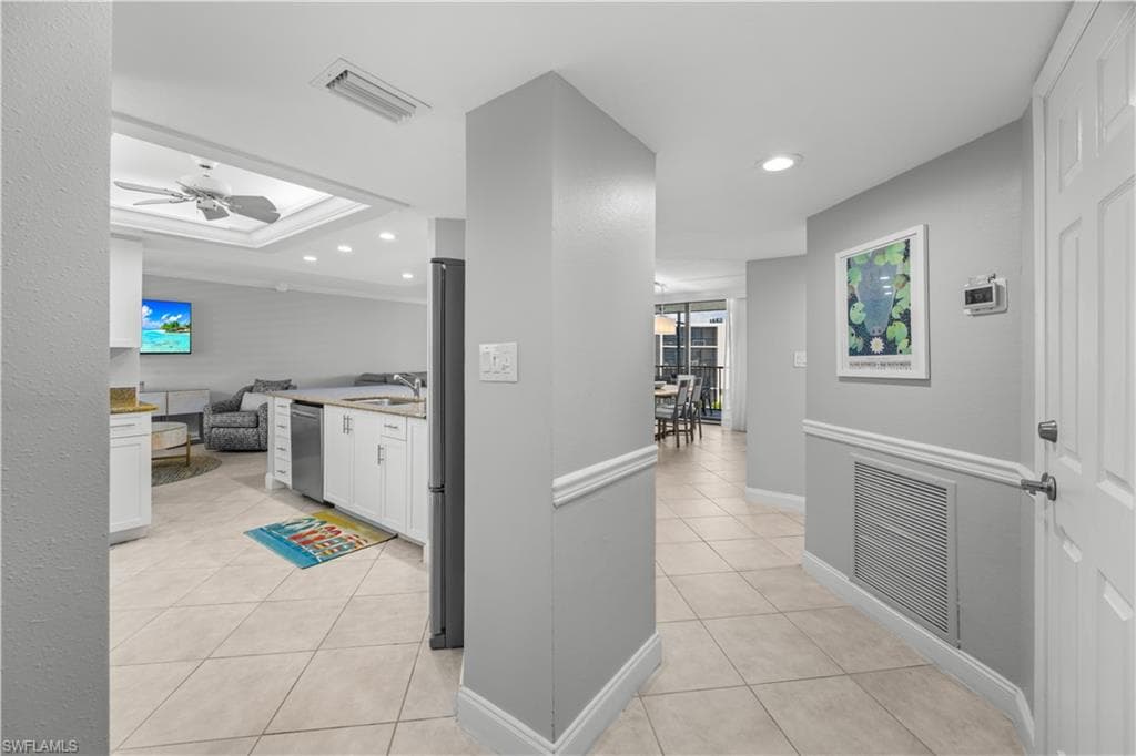 1401 Middle Gulf DR 305R-4
