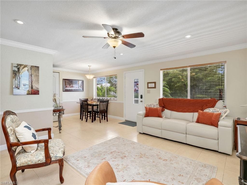 431 Van Buren ST C6-4
