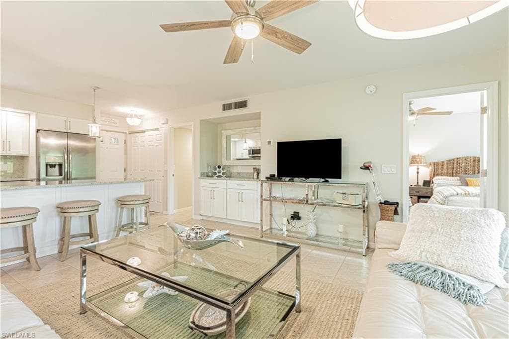 746 Eagle Creek DR W 104-15