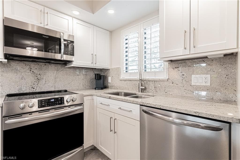 746 Eagle Creek DR W 104-11