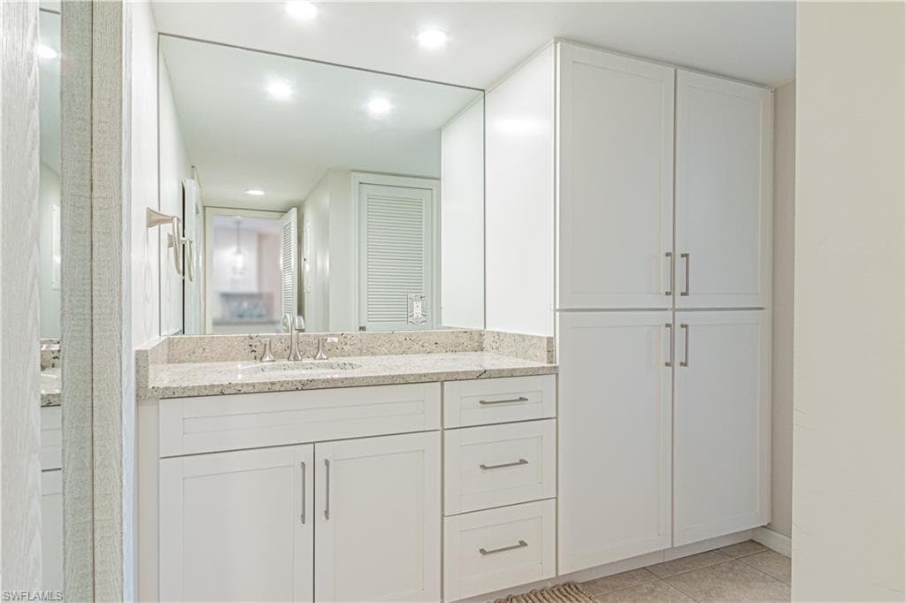 746 Eagle Creek DR W 104-13