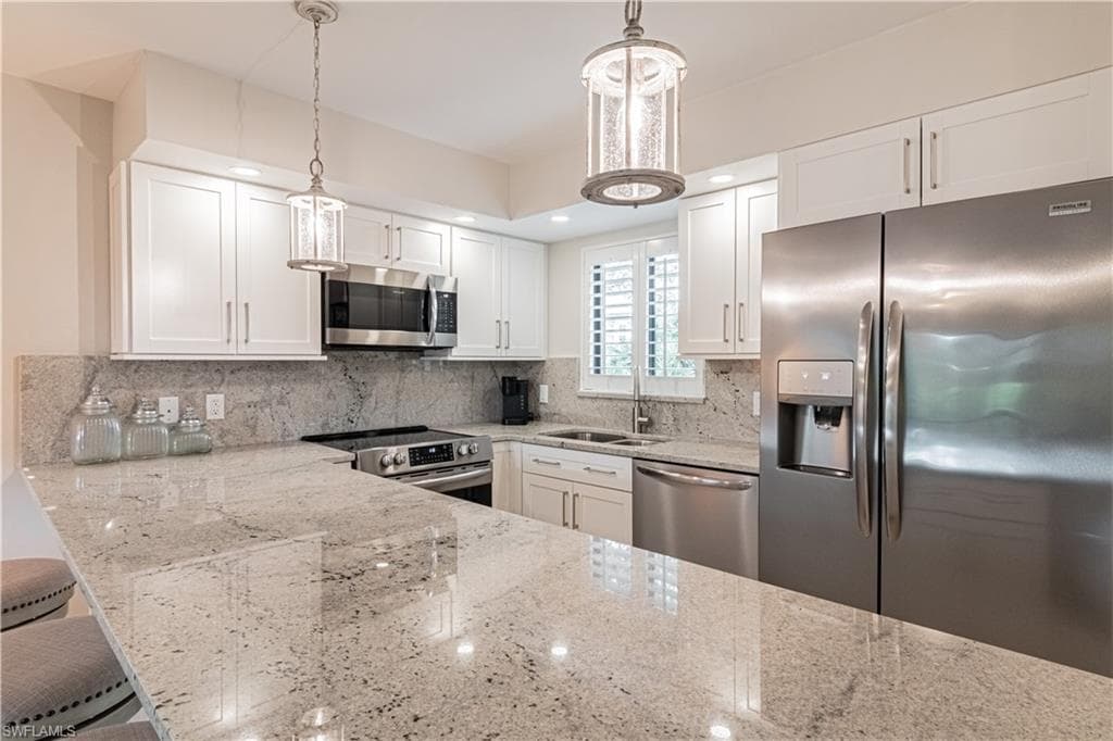 746 Eagle Creek DR W 104-14