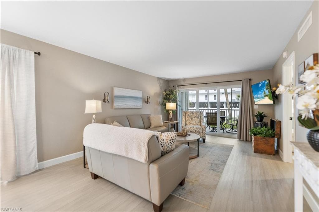 6900 Estero BLVD 108-9