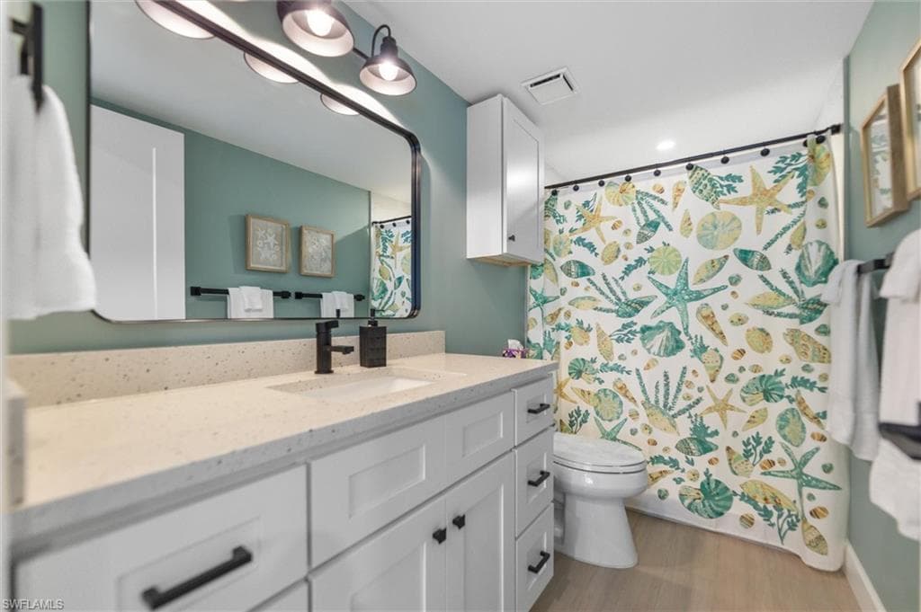 6900 Estero BLVD 108-14