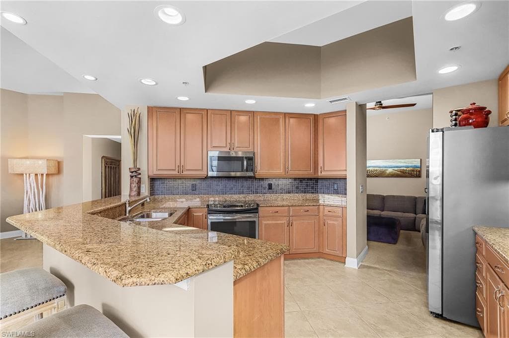 4137 Bay Beach LN 522-7