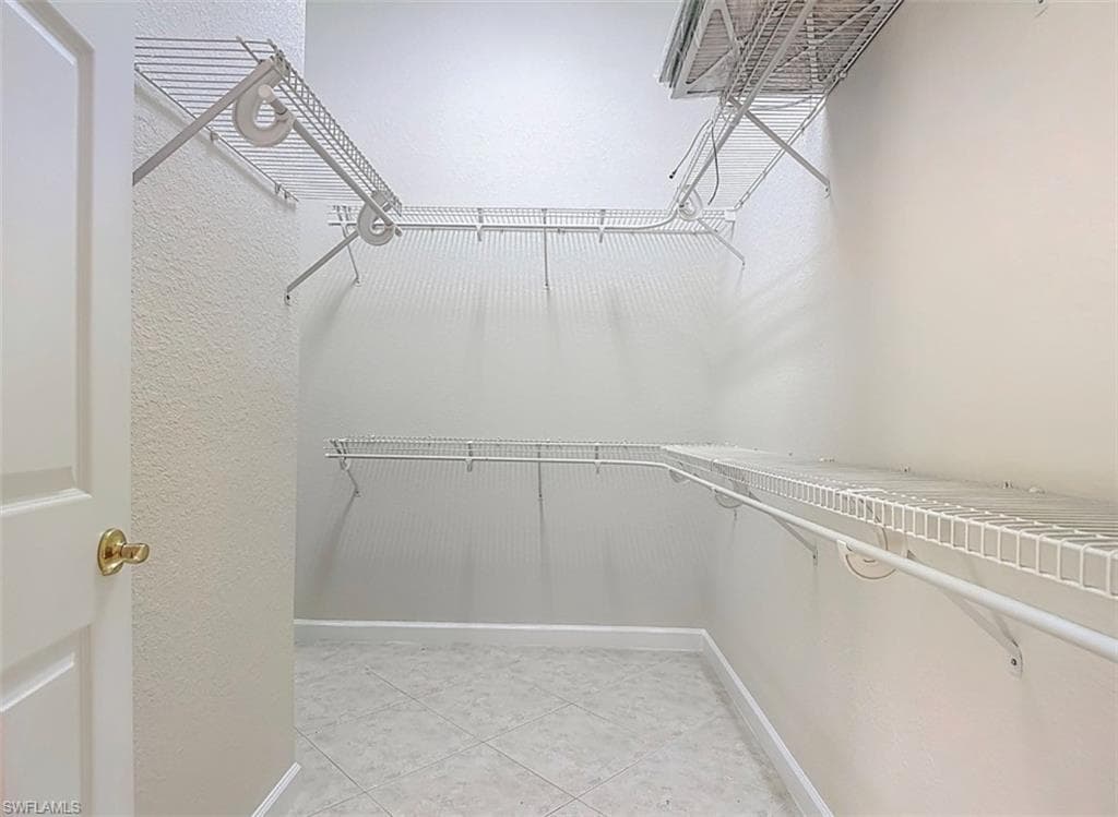 615 Soliel DR-23