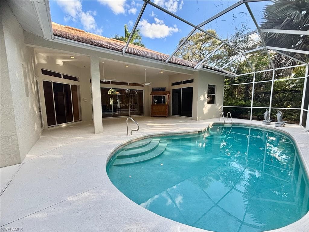 615 Soliel DR-37