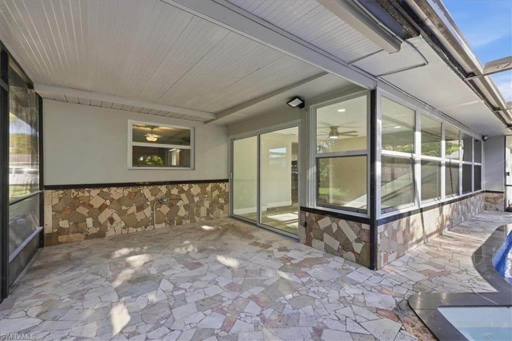 5051 Fairfield DR-26