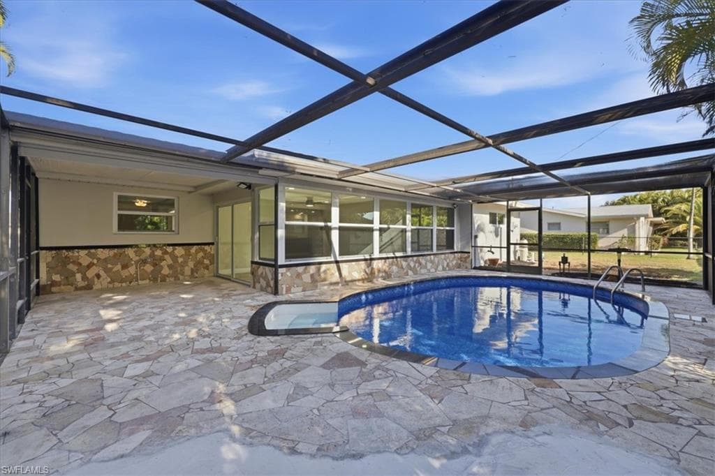 5051 Fairfield DR-30