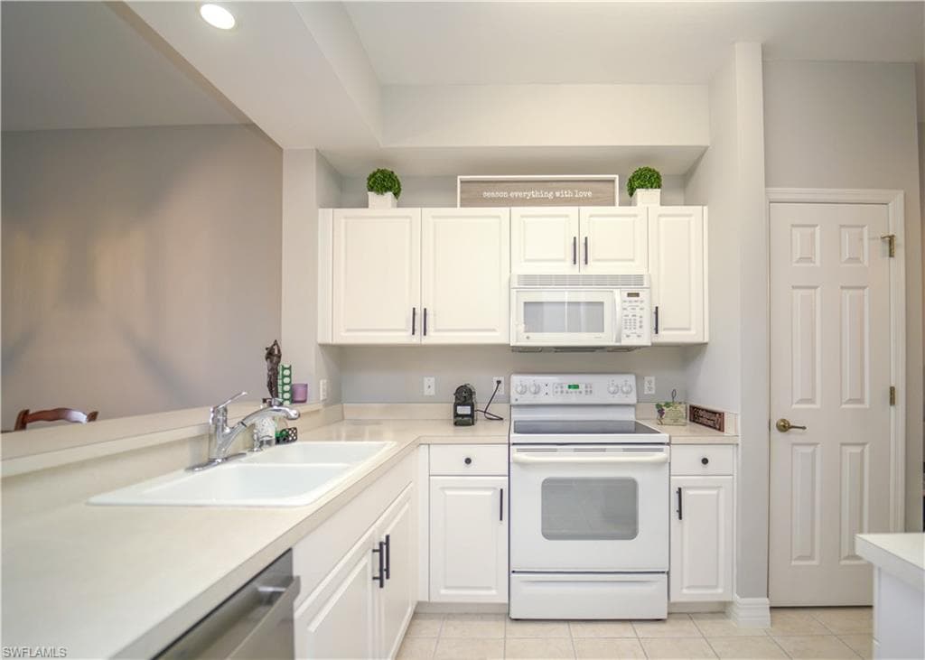 3970 Loblolly Bay DR 106-2