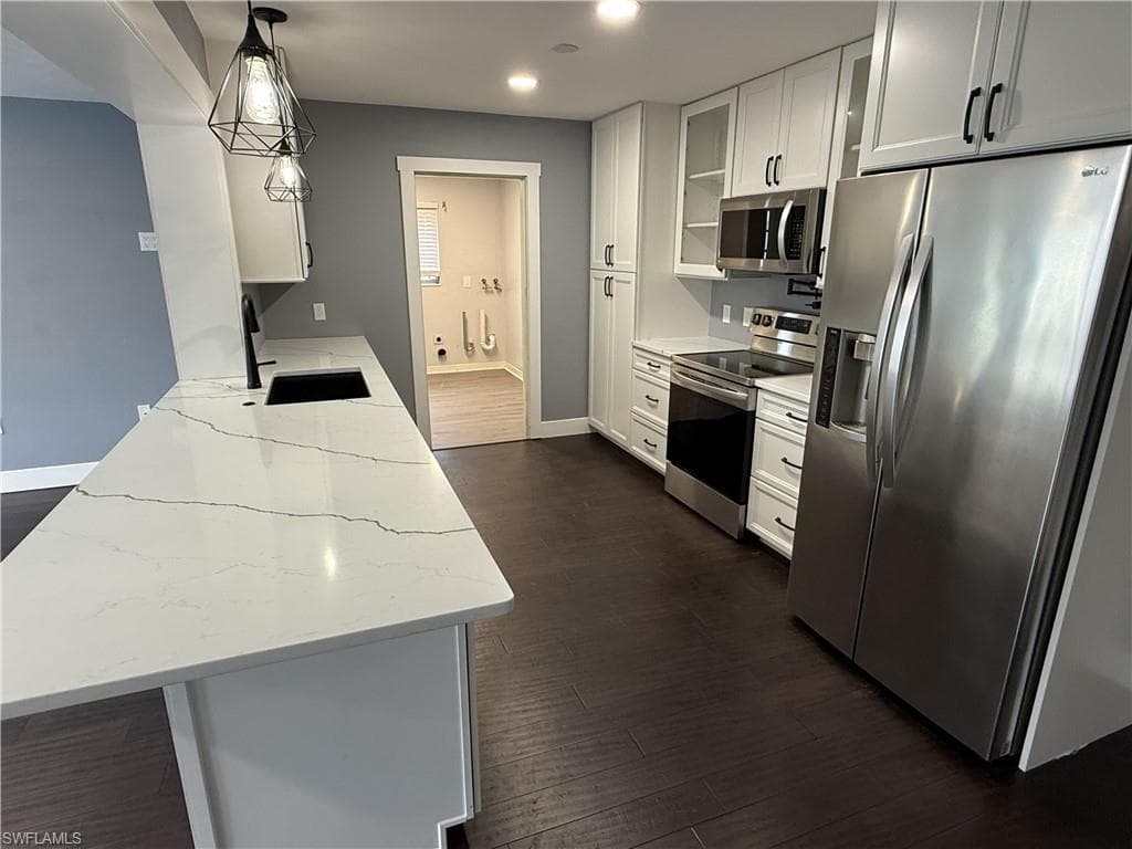 1534 Ricardo AVE-4