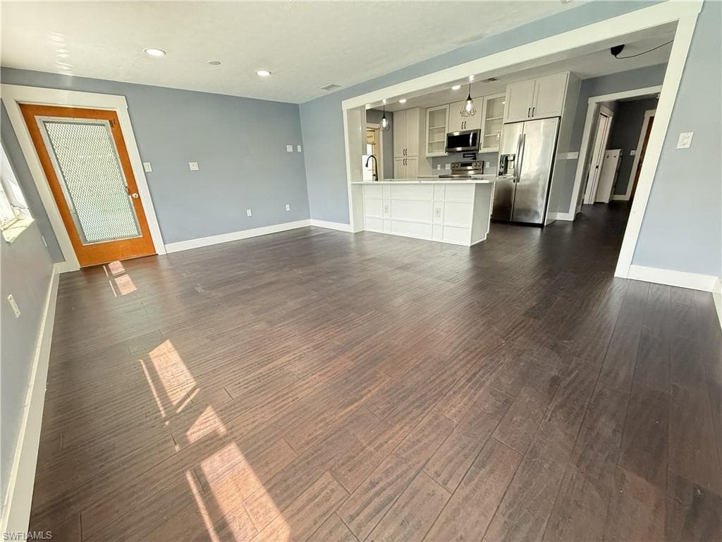 1534 Ricardo AVE-3