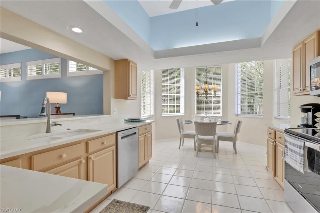 15116 Royal Fern CT B200-7