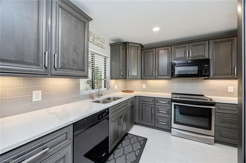 770 Eagle Creek DR 102-6