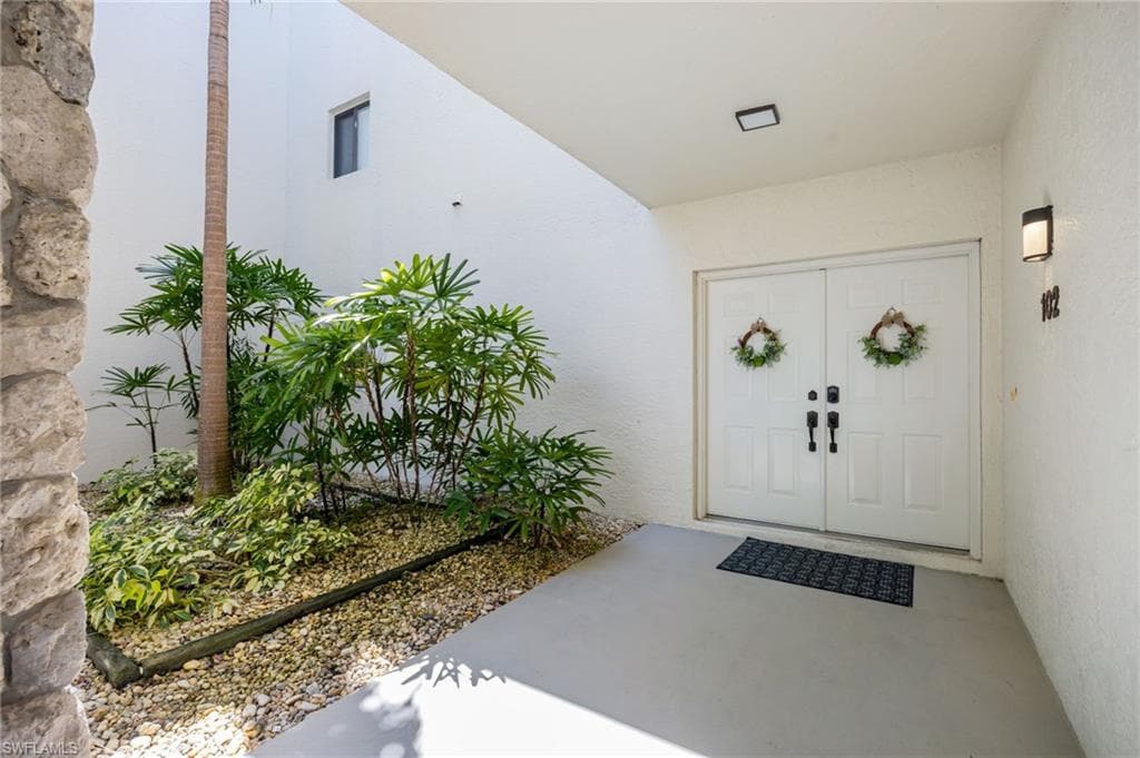 770 Eagle Creek DR 102-3