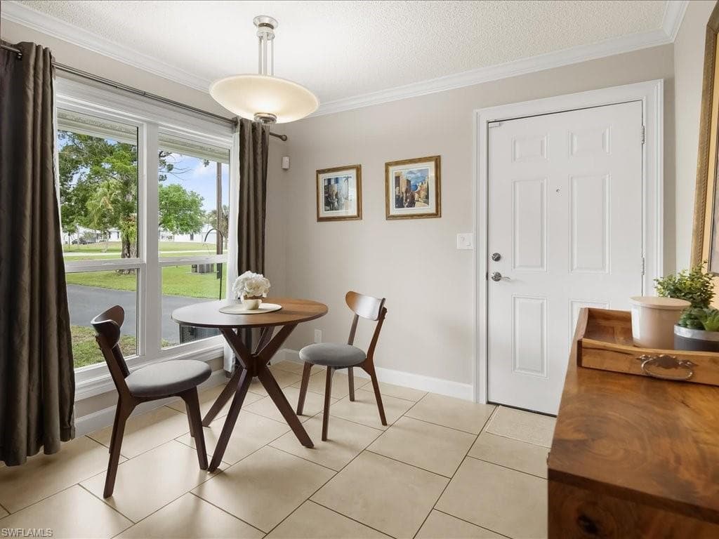 5272 Myrtle LN-5