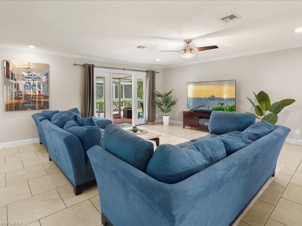 5272 Myrtle LN-6