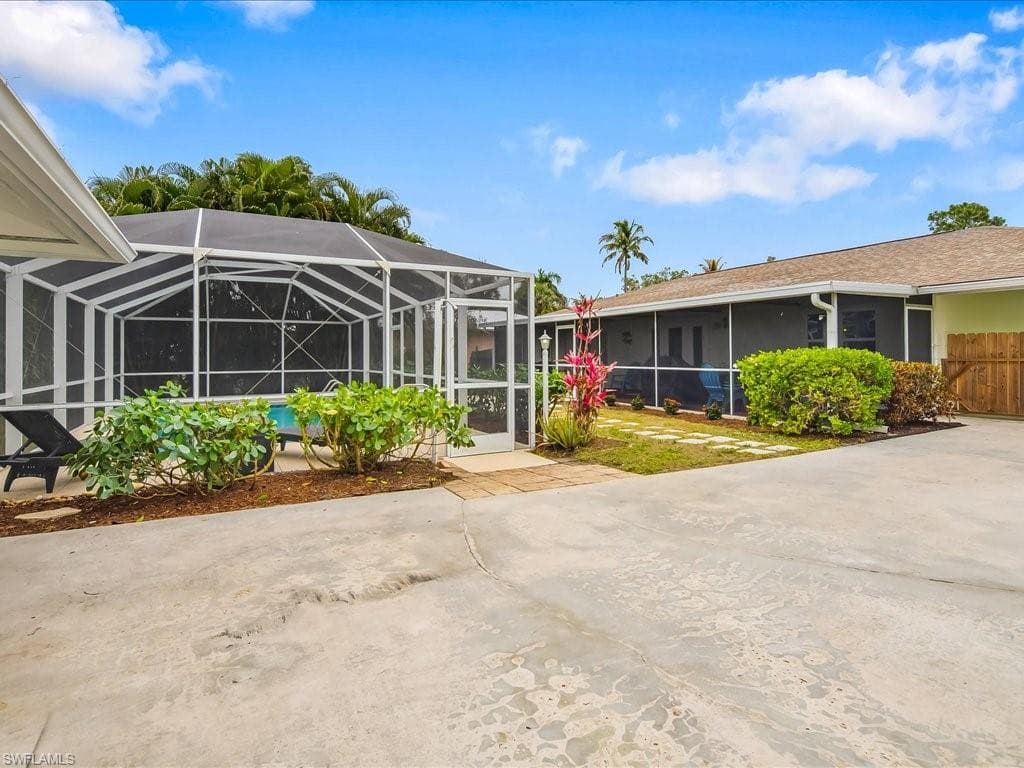 5272 Myrtle LN-19