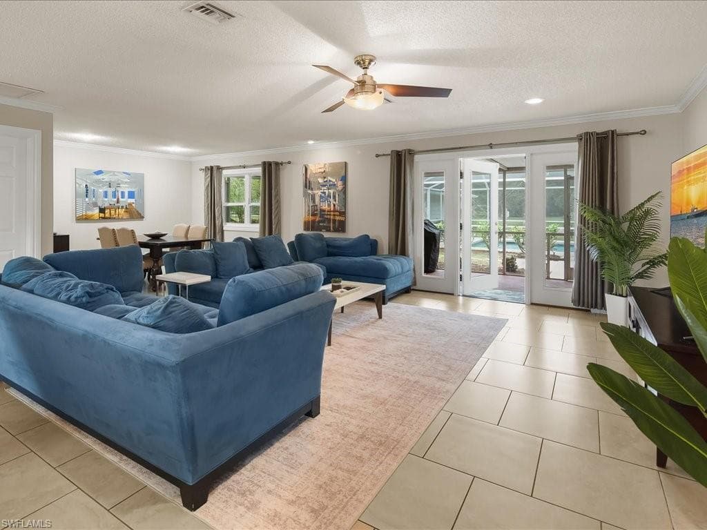 5272 Myrtle LN-7