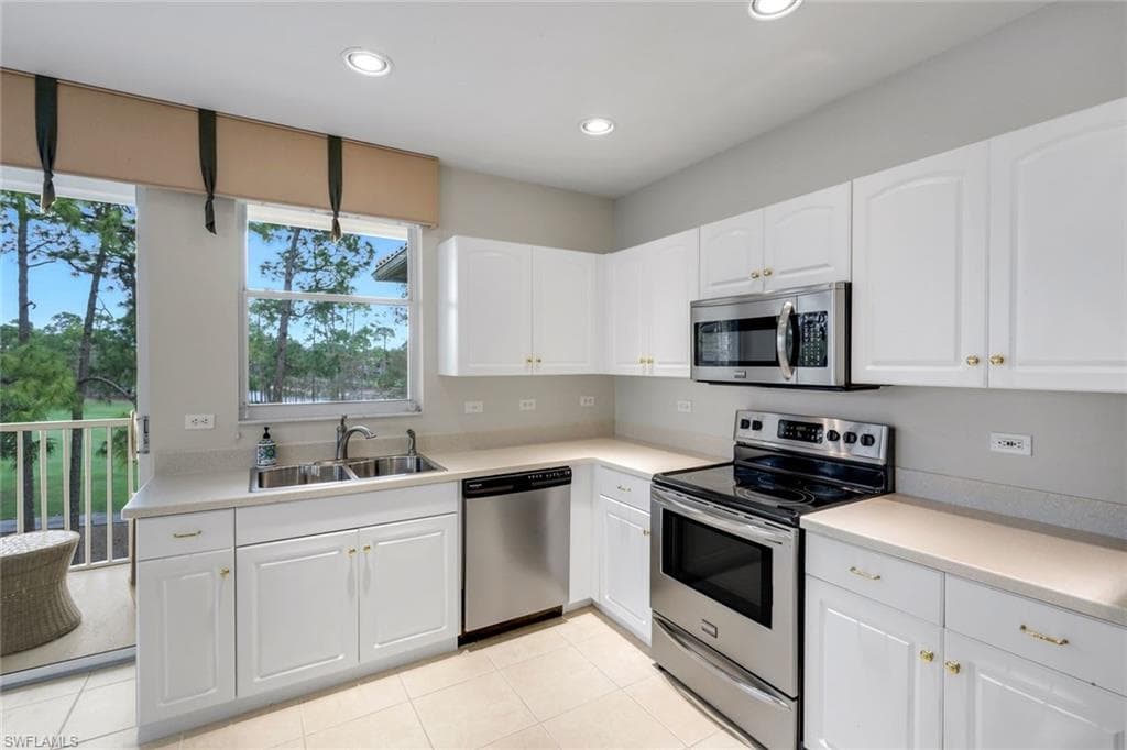 8231 Parkstone PL 301-8