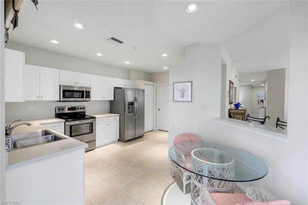 8231 Parkstone PL 301-10