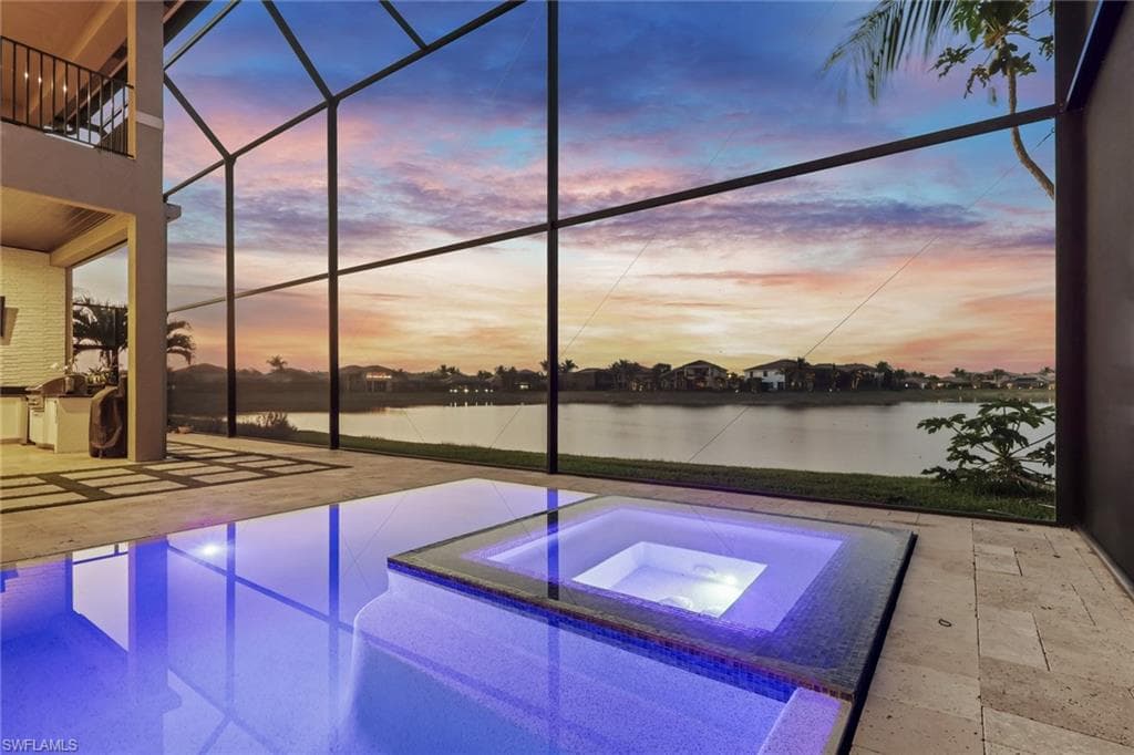3323 Atlantic CIR-36
