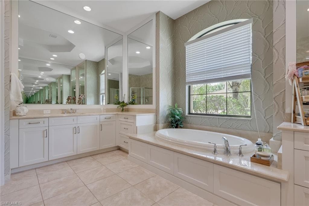 3323 Atlantic CIR-18