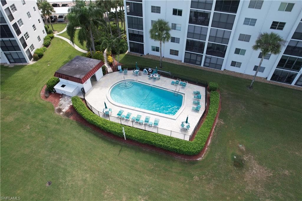 37 High Point CIR E 307-13