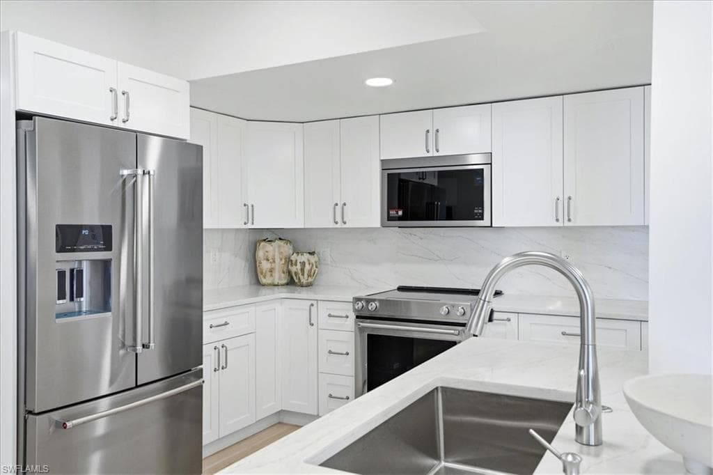 980 Cape Marco DR 706-8