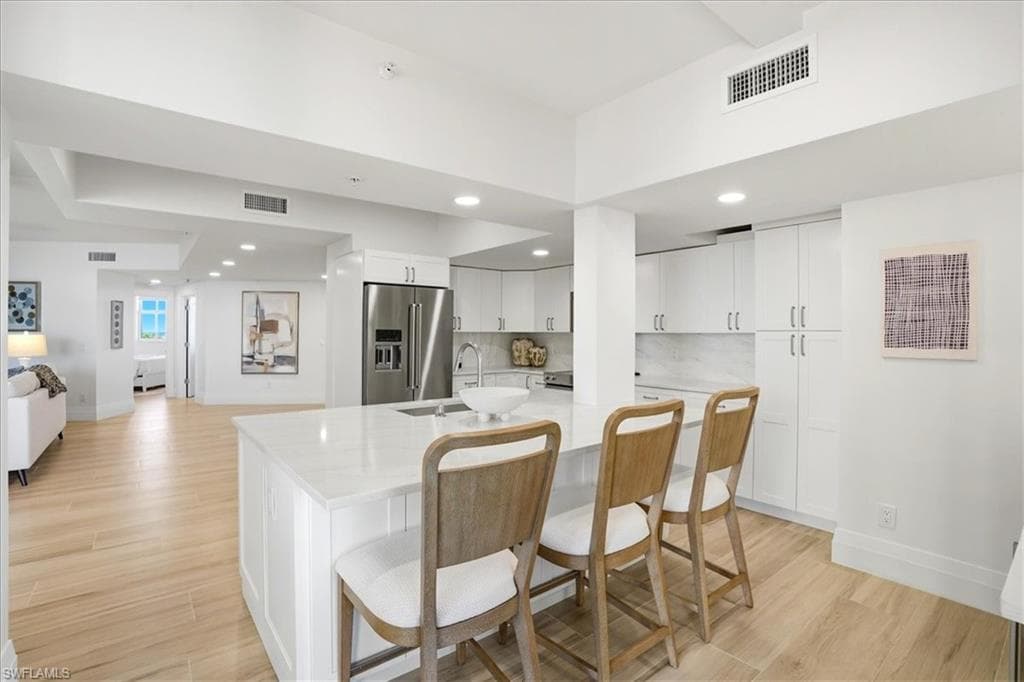 980 Cape Marco DR 706-7
