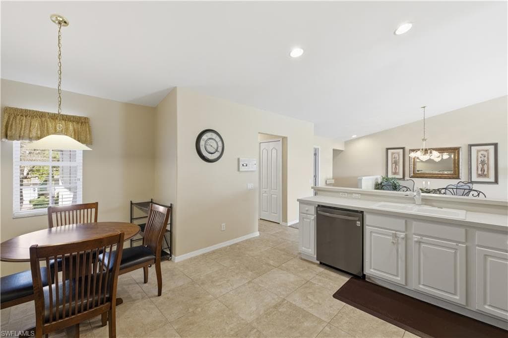 23541 Sandycreek TER 806-12