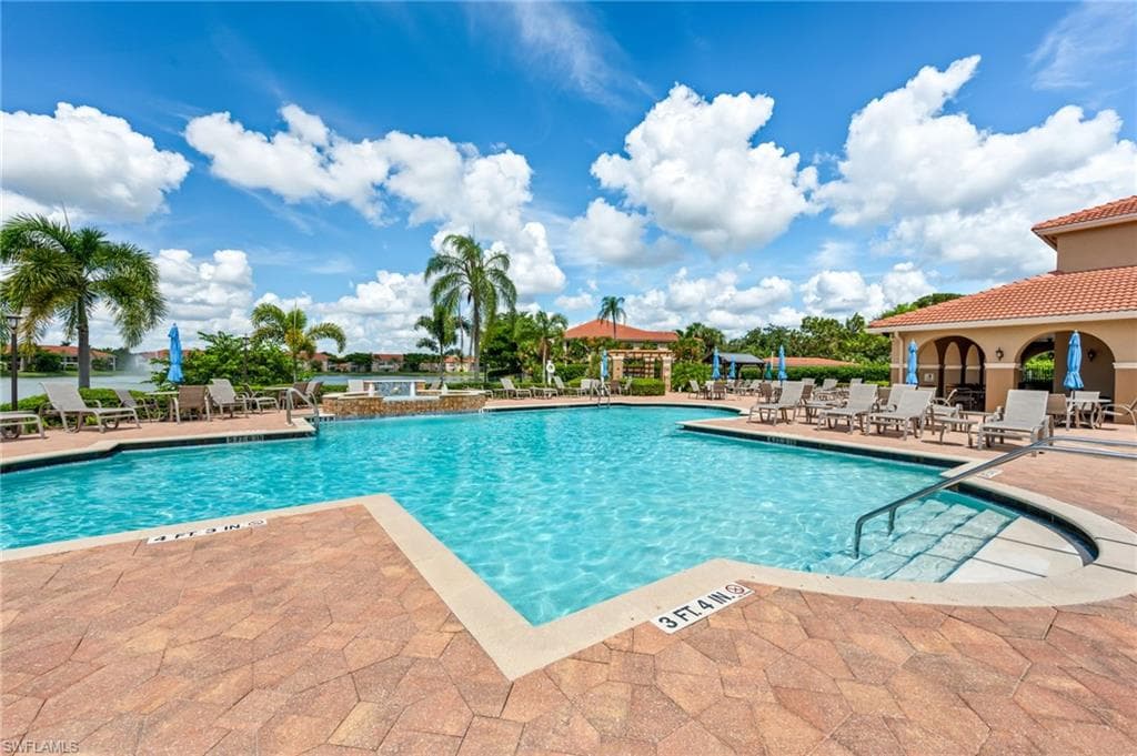 6930 Huntington Lakes CIR 203-17