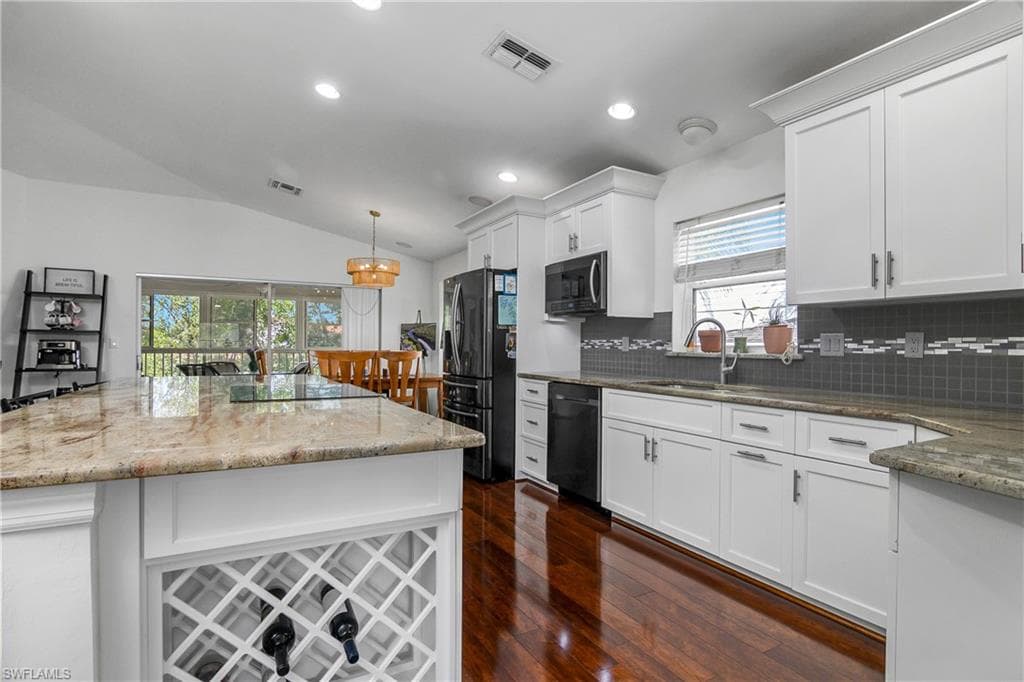 7749 Victoria Cove CT-5