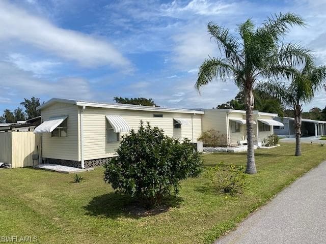 2727 Indianwood DR-3